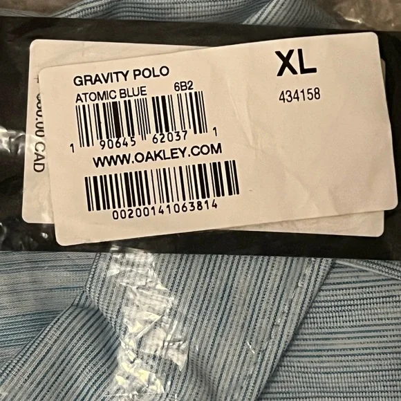 Men’s Oakley Polo - Picture 4 of 4